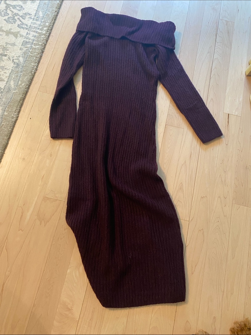 H&M Off-Shoulder Ribbed Knit Dress in Plum